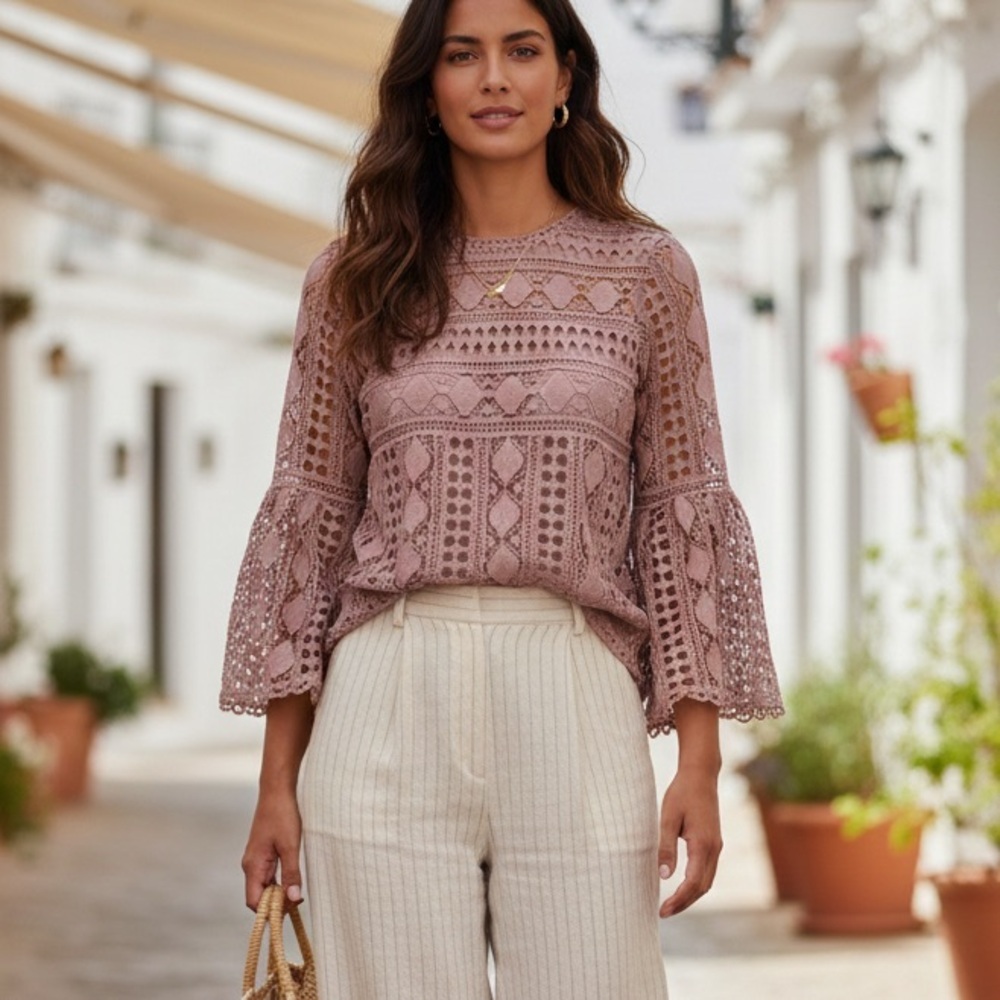 Ellison Blush Boho Lace Crochet Top size Medium